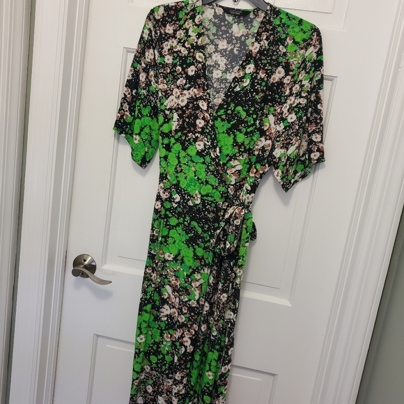 EC Stockholm Atelier & Other Stories Green Floral Print Wrap Dress, Size 4 - Picture 10 of 13